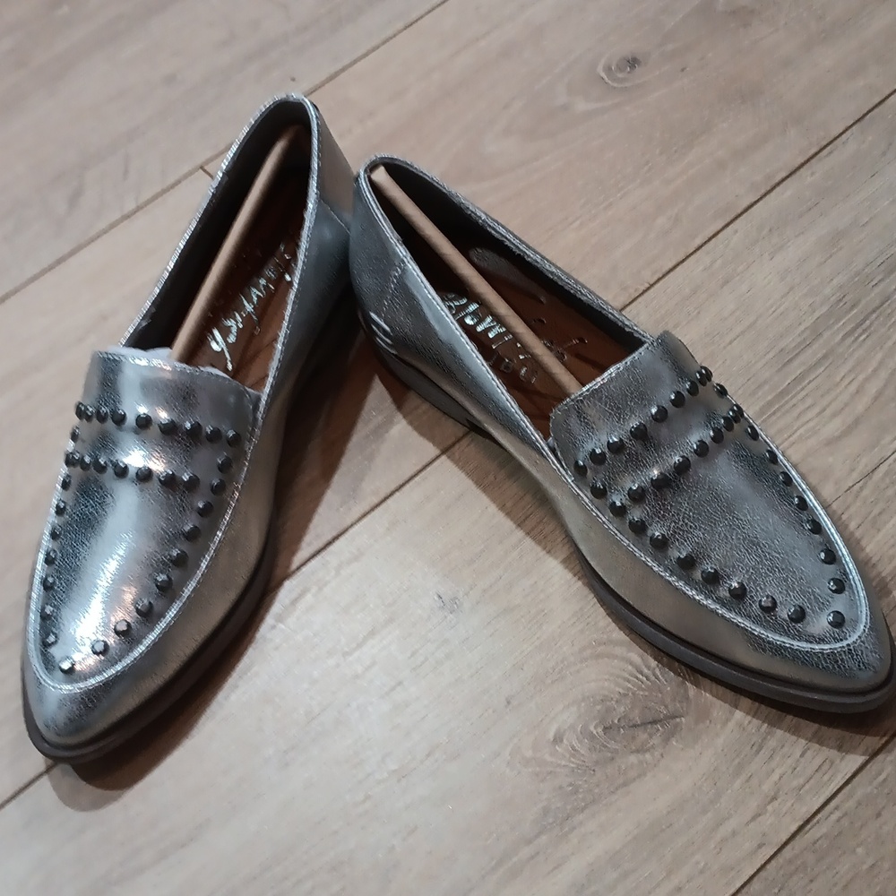Blowfish Malibu Silver Metallic Studded Loafers, Ladies Dress Shoes Size 7M - Picture 7 of 16